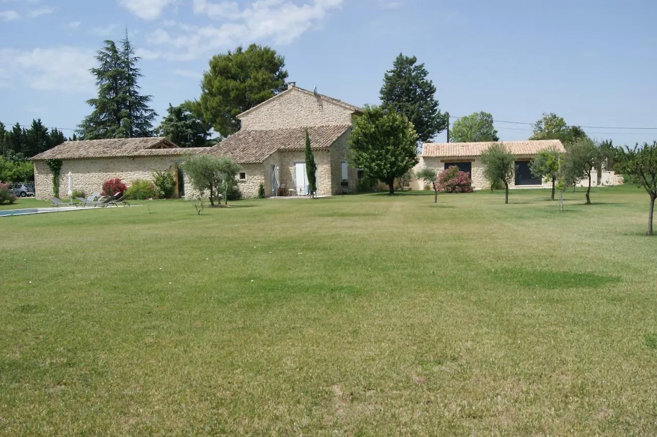 Gites Dans Mas En Pierres Robion en Luberon Ferienhaus